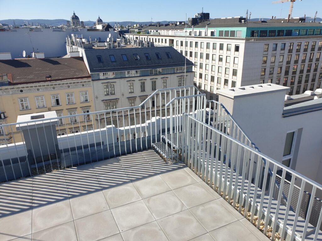 sos-galerie-karlplatz-gelaender-5