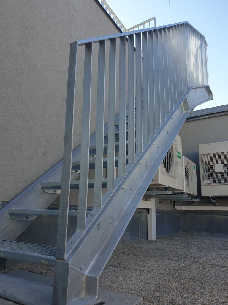 sos-galerie-karlplatz-stiege-5