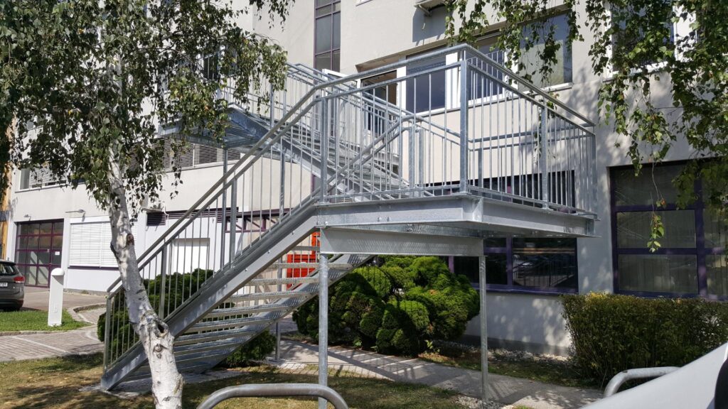 sos-galerie-stiege-9