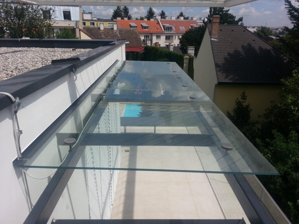 sos-galerie-trazerberggasse-vordach-2
